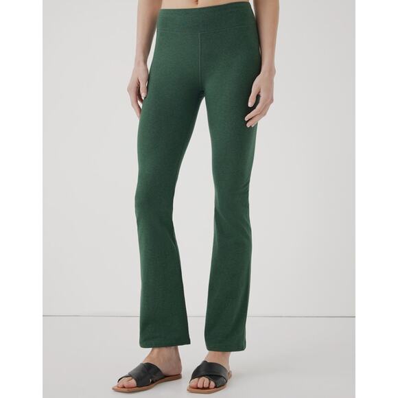 Pact Leggings Green High Waisted Straight Leg Activewear Yoga Gym NWT Size M - Picture 1 of 5